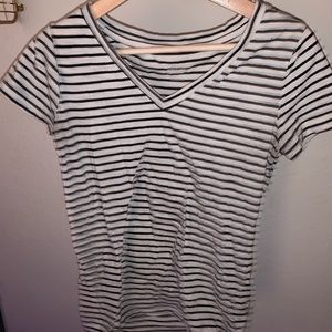 Black and white strpped tshirt